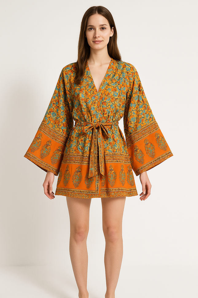 Robe Courte Orange À Motifs Floraux
